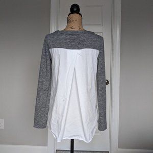 Ann Taylor LOFT gray & white mixed media top XS
